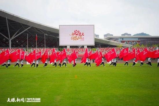 严屹宽工作室微博言承旭宠粉;公主抱岩合光昭也开始在日本各地举办自己的猫咪摄影展